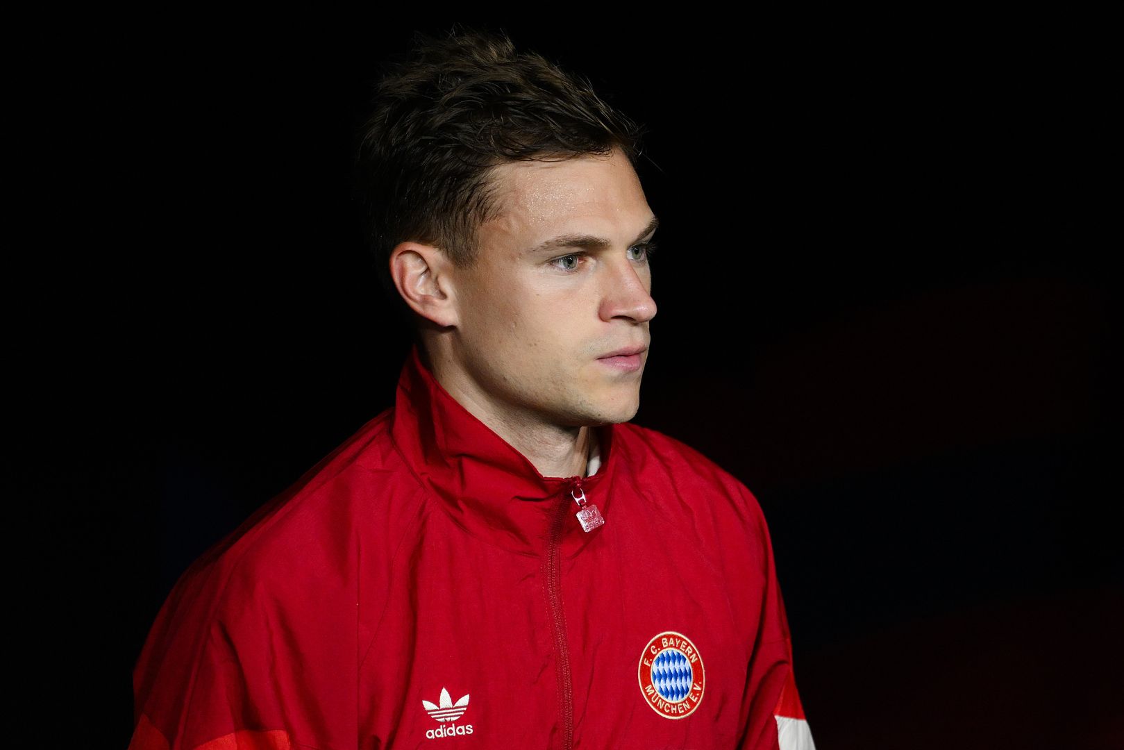 BARCELONA, SPAIN - OCTOBER 23: Joshua Kimmich of FC Bayern München looks on prior the UEFA Champions League 2024/25 League Phase MD3 match between FC Barcelona and FC Bayern München at Estadi Olimpic Lluis Companys on October 23, 2024 in Barcelona, Spain.