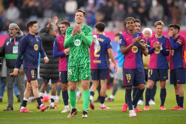 BARCELONA, SPAIN - FEBRUARY 02: Wojciech Szczesny of FC Barcelona celebrates with teammate Lamine Yamal following the team's victory the LaLiga match between FC Barcelona and Deportivo Alaves at Estadi Olimpic Lluis Companys on February 02, 2025 in Barcelona, Spain.