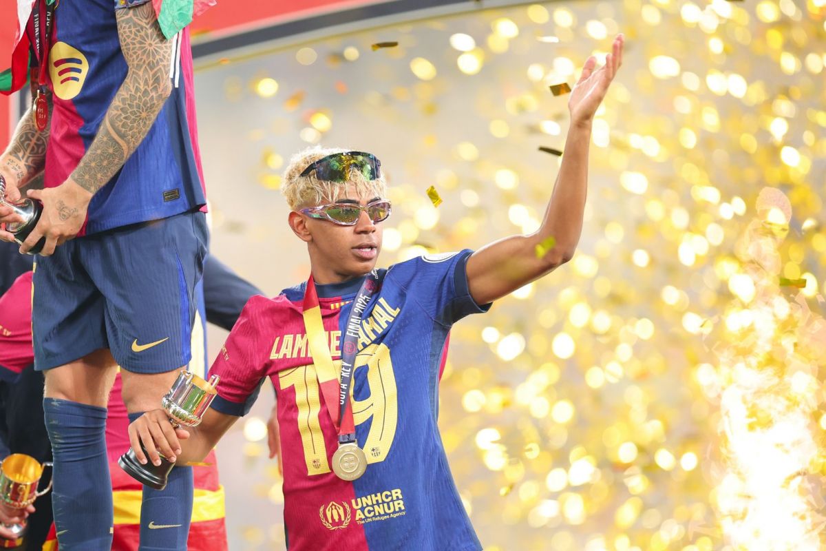 応援グッズ #5 FC Barcelona-Real Madrid LAMINE YAMAL 5 wins, 1 defeat: Barcelona star Lamine Yamal has a clear