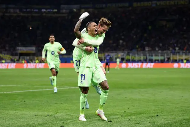MILAN, ITALY - MAY 06: Raphinha of FC Barcelona celebrates scoring his team's third goal with teammate Frenkie de Jong during the UEFA Champions League 2024/25 Semi Final Second Leg match between FC Internazionale Milano and FC Barcelona at Giuseppe Meazza Stadium on May 06, 2025 in Milan, Italy.