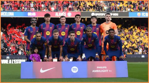 BARCELONA, SPAIN - NOVEMBER 29: General view inside the stadium as players as FC Barcelona pose for a team photo prior to the LaLiga EA Sports match between FC Barcelona and Deportivo Alaves at Spotify Camp Nou on November 29, 2025 in Barcelona, Spain.