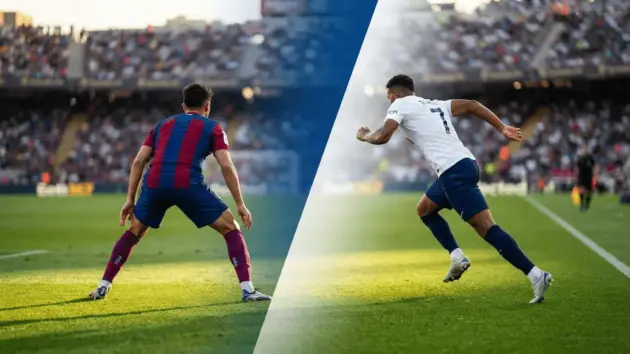 Barcelona and Tottenham right-backs in contrasting tactical positions on football pitch