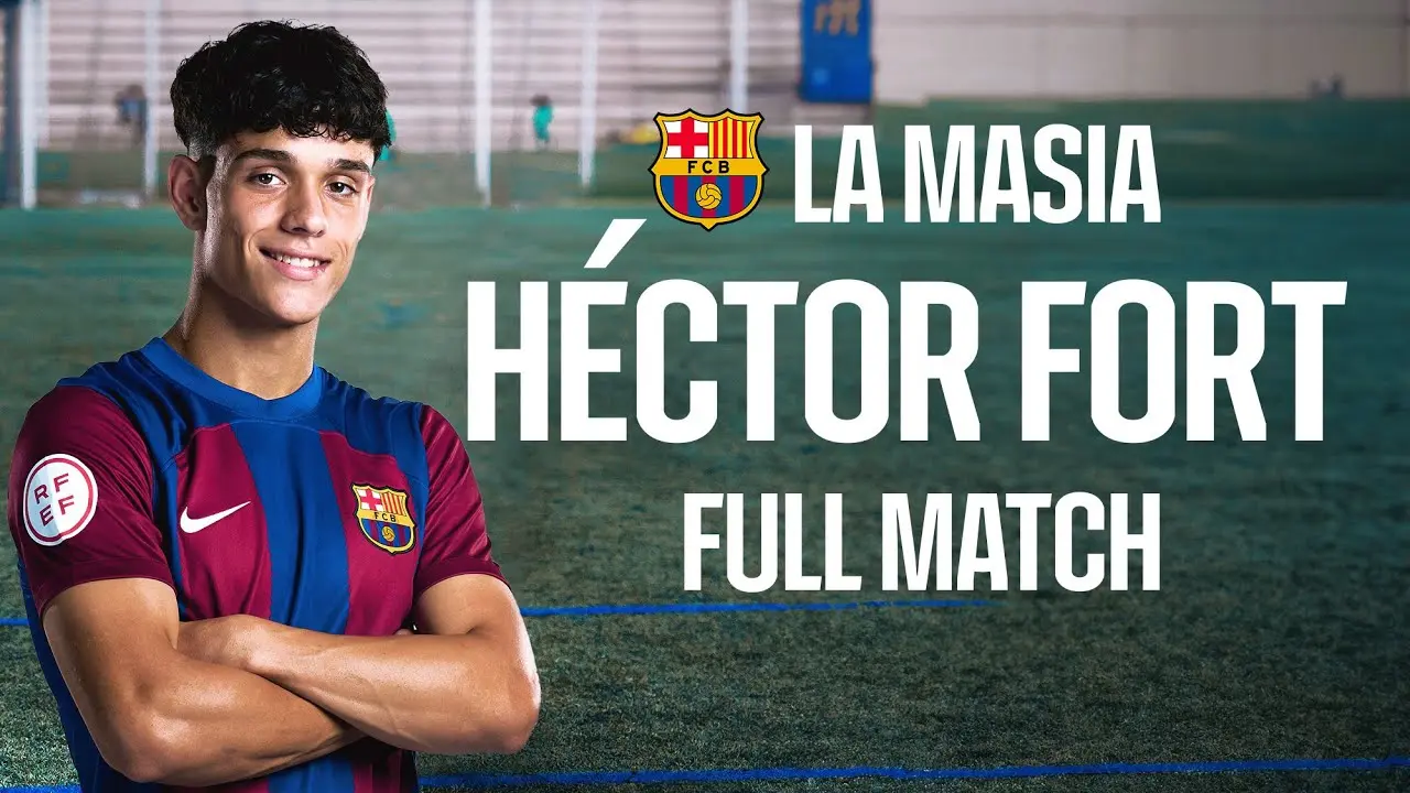 Héctor Fort in a FC Barcelona kit standing on a football pitch with text overlay.