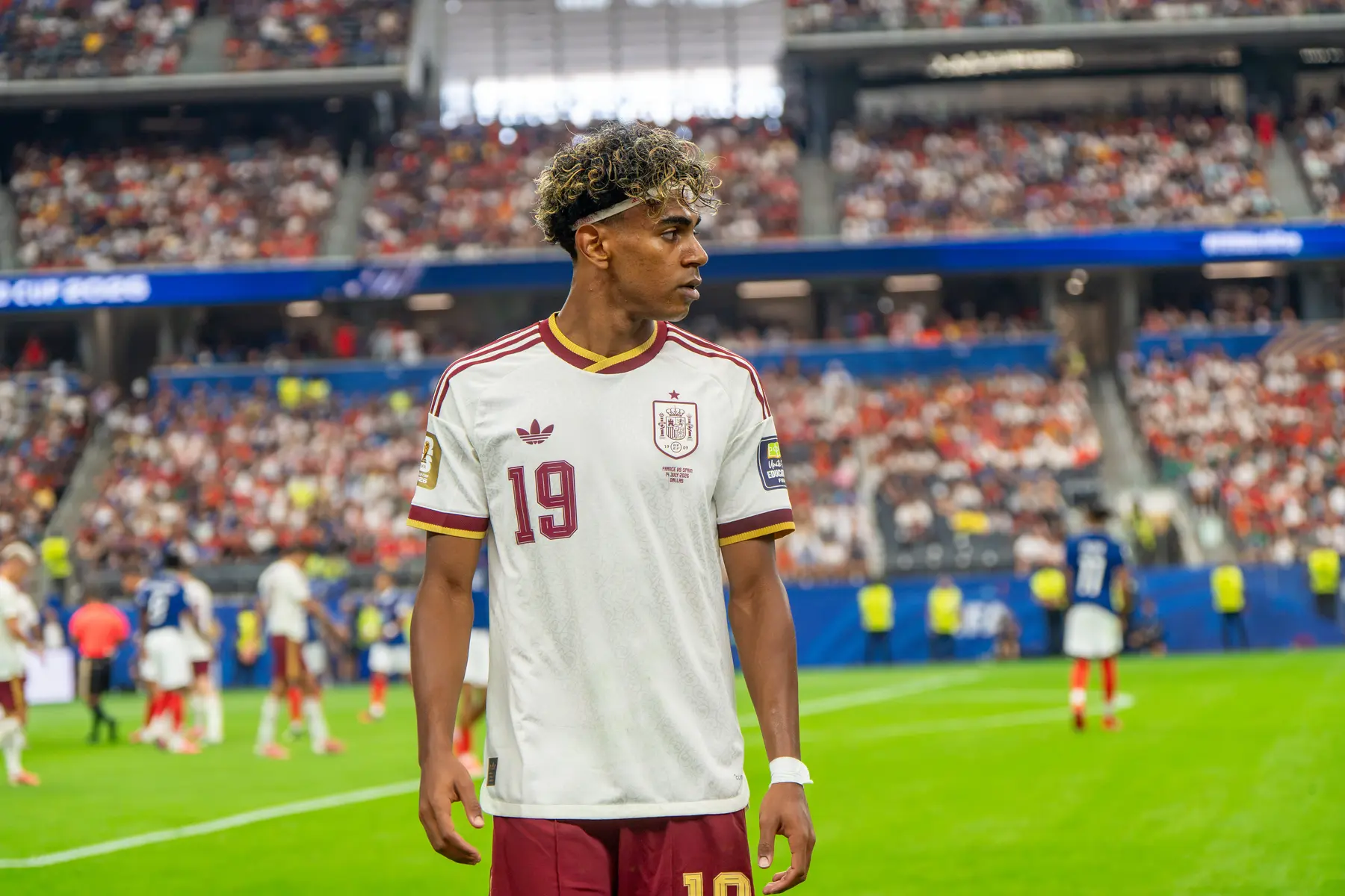 Barcelona’s Wage Limit Keeps Yamal’s Pay Rise Pending